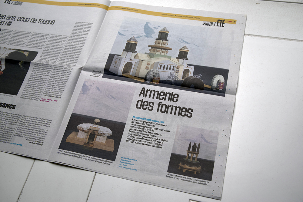 <p>Press, selection</p>
